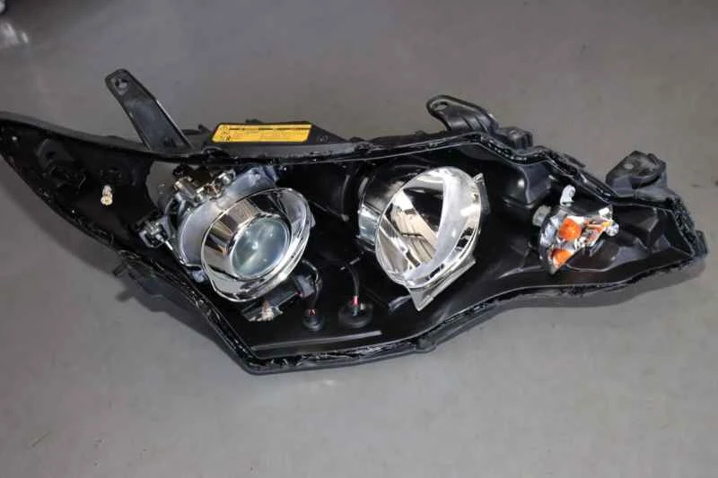 【100の質問】魚眼ヘッドライトが点灯しない時の対処法は？（後編）完全分解・修理記録！